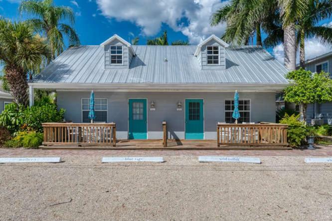 Blue Sage Hotel Siesta Key Exterior photo